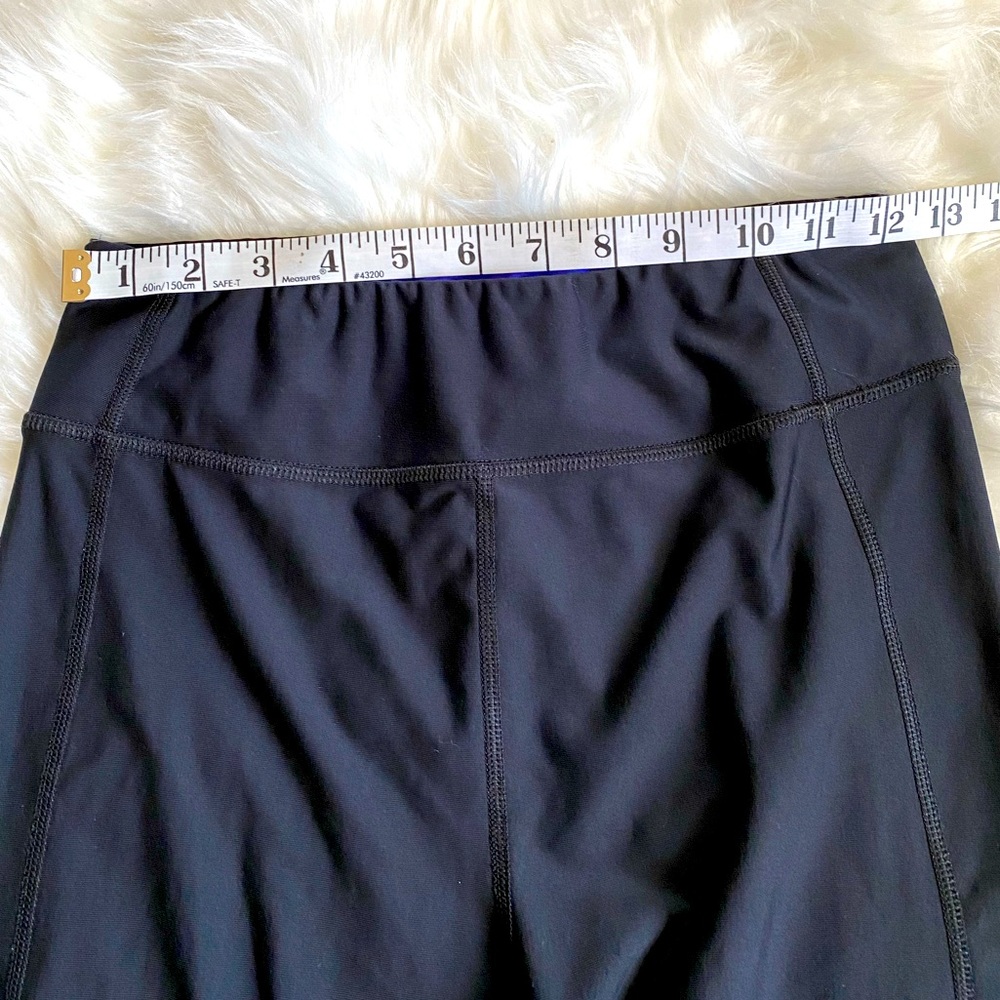 Under Armour Heat Gear Compression Cropped Leggings - Picture 6 of 6